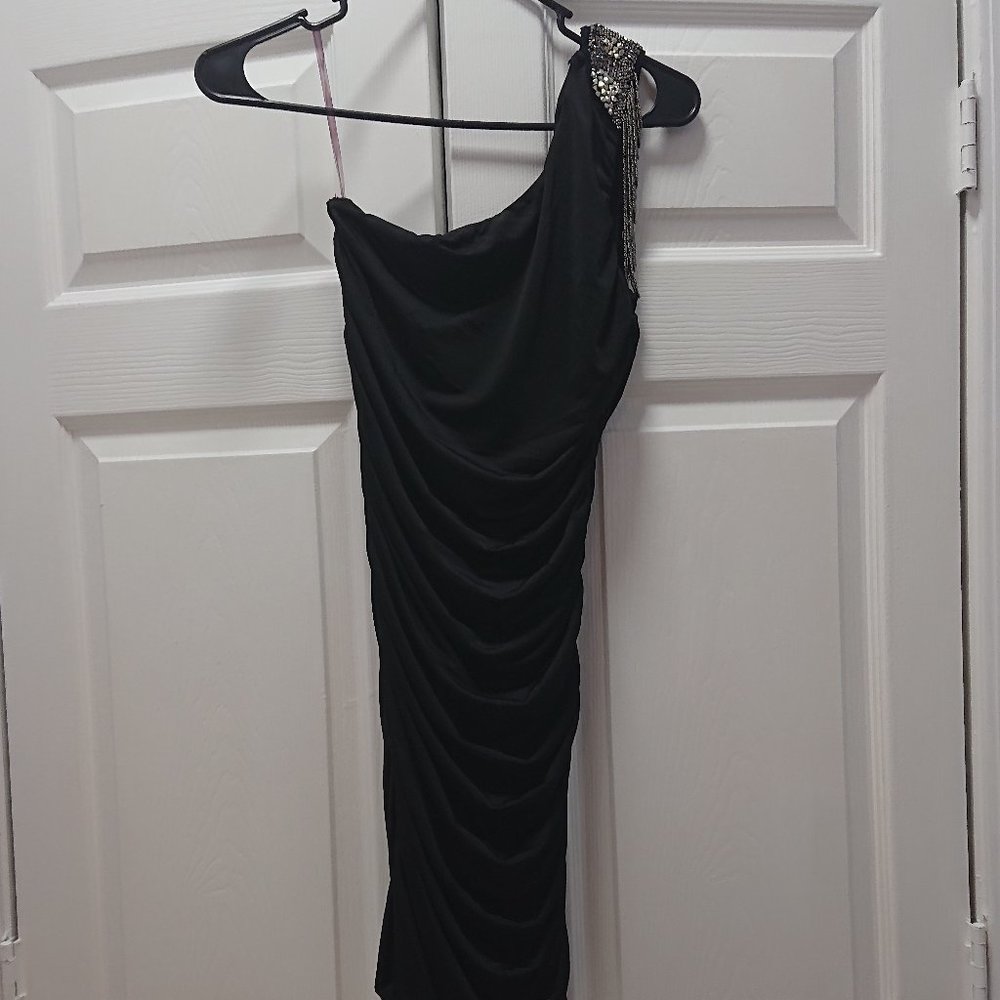Black One-Shoulder Mini Dress with Beaded Shoulder Size Small Treasure Rock - Picture 10 of 13